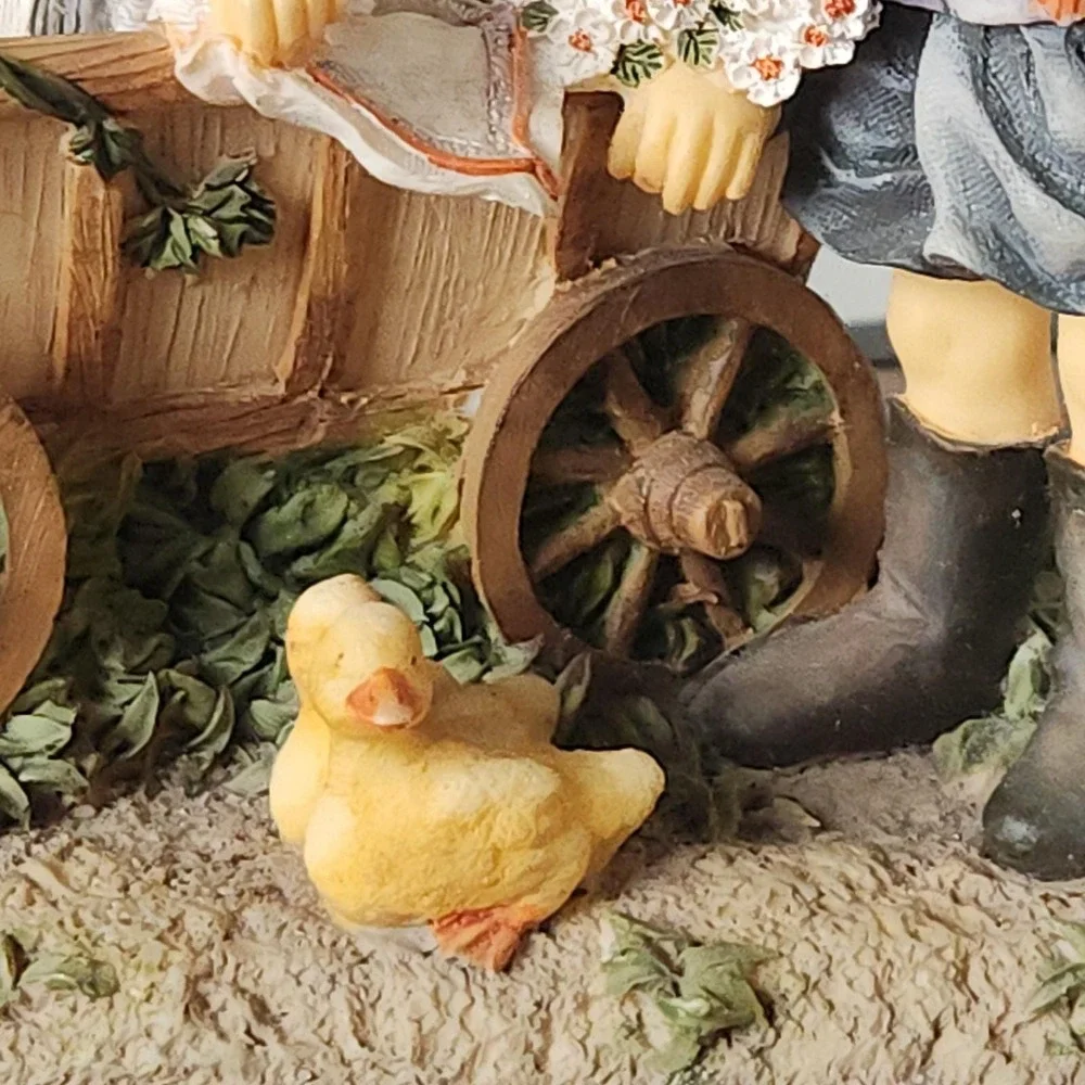 Leonardo Collection Carting Companions Christine Haworth Crisalis Figurine‎ VTG